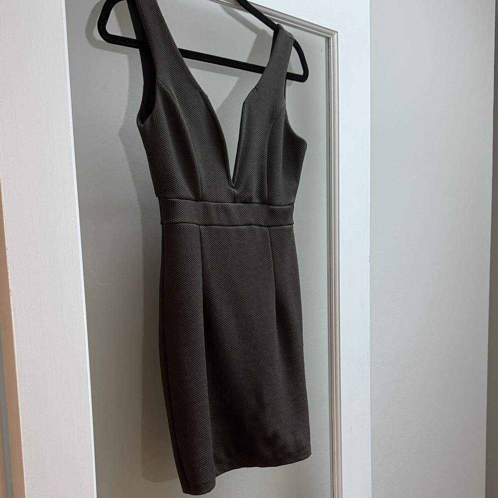 Sleeveless Deep V Olive Green Sheath Dress